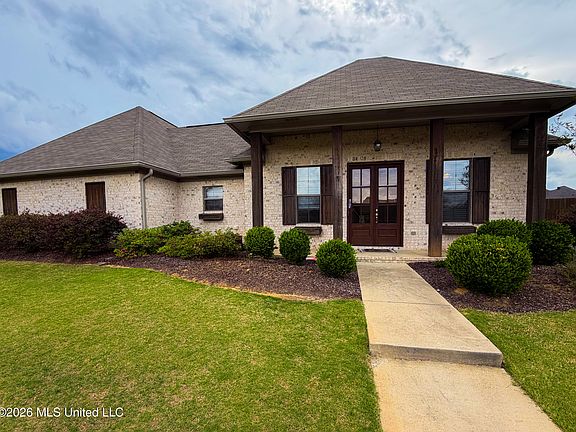 3rd image of 169 Falls Xing