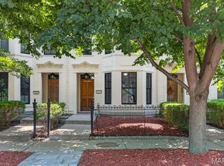 3416 Civic Green Dr, Saint Charles, MO 63301
