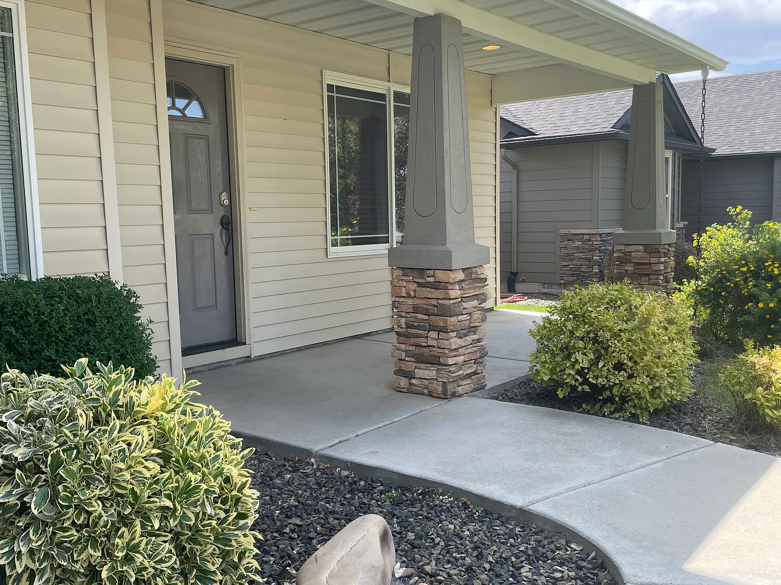 4 bed, 2.5 bath, 1569 sqft, $2,250 — Photo 3