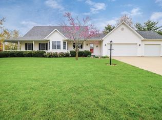 506 Fulton St, Heyworth, IL