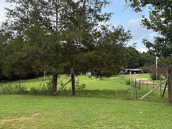5th image of 1496 Sexton Rd