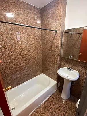 Rented by MOTION New York | media 10