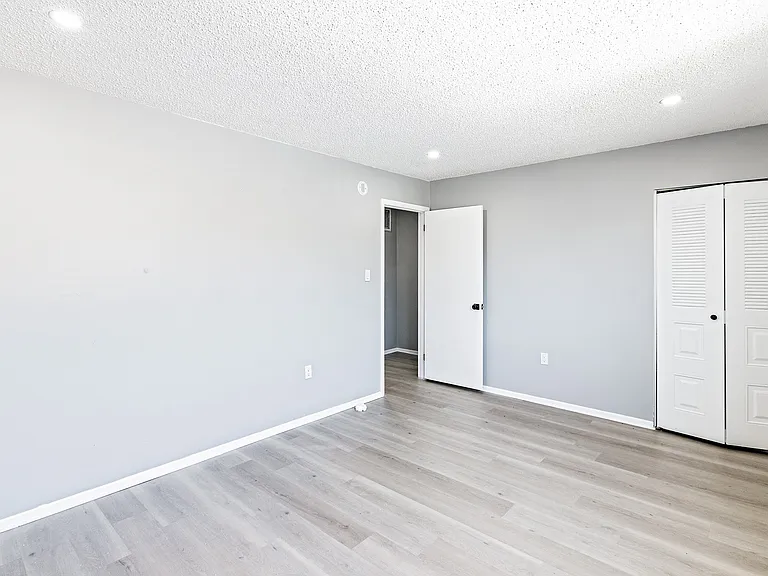 29 Chiswick Dr — Photo 6