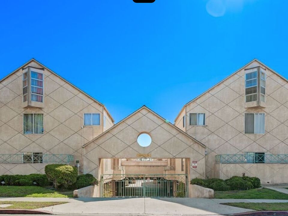1st image of 610 Venice Way Unit 203