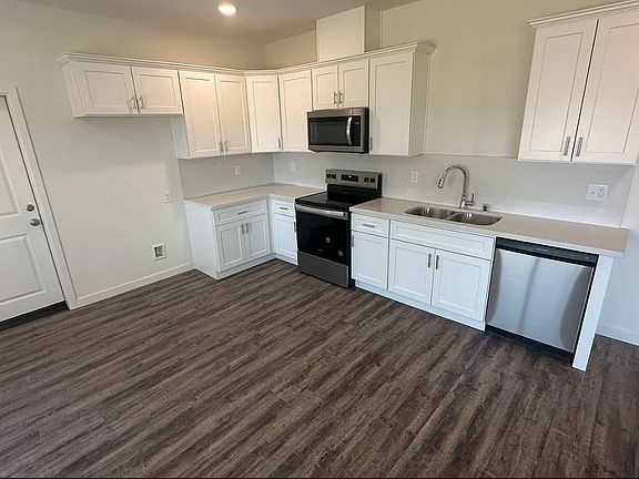 2nd image of 8901 Owl Canyon Ln #A