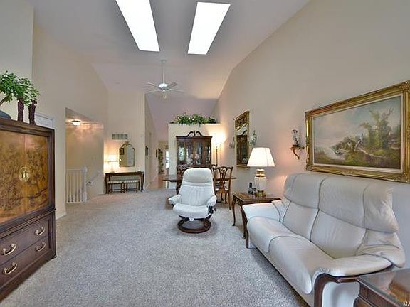 4th image of 1142 Arbor Place Dr