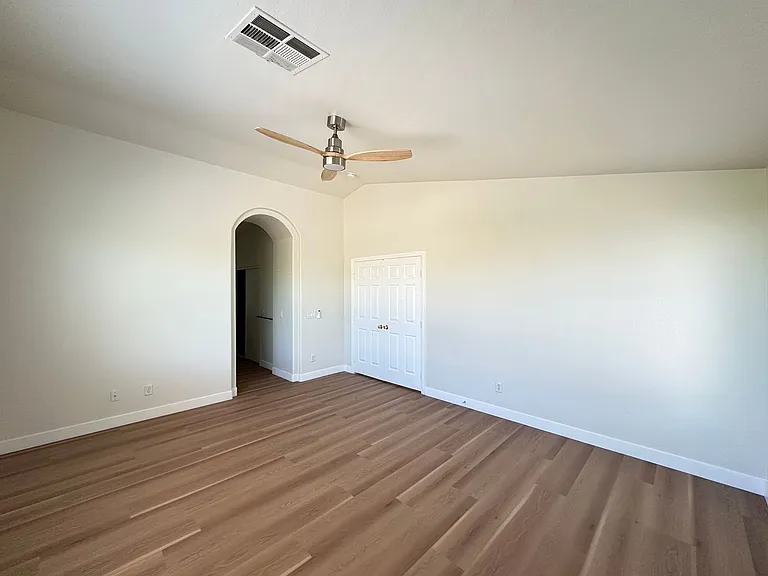 11420 Drappo Ave — Photo 15