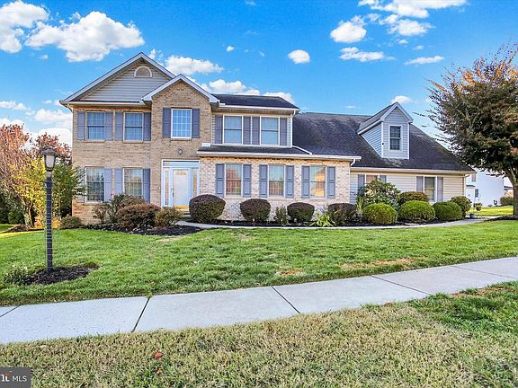 3rd image of 338 Deaven Rd