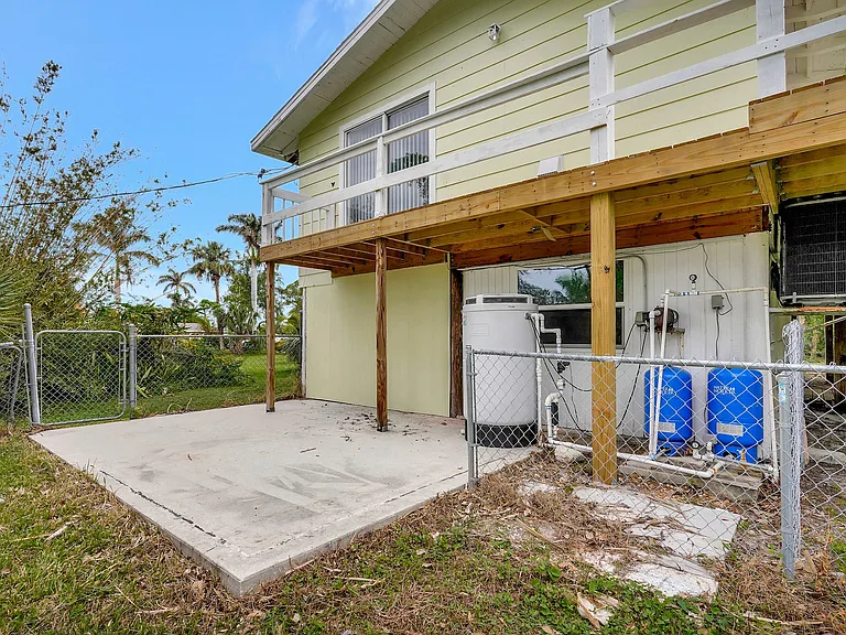16360 N Oleander Dr — Photo 42