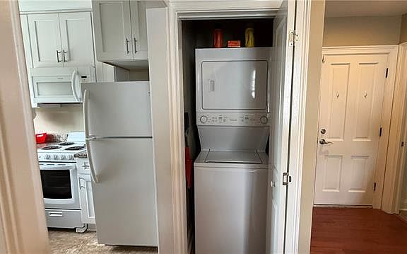 3rd image of 1504 Erato St