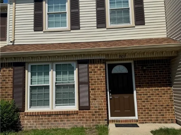 802 Tuition Ct, Virginia Beach, VA 23462