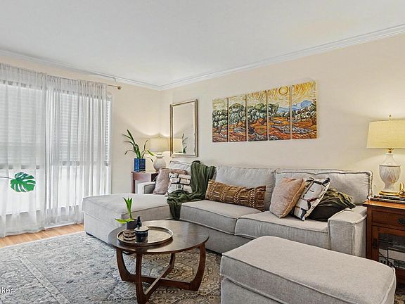 3rd image of 2714 Riedling Dr APT 4