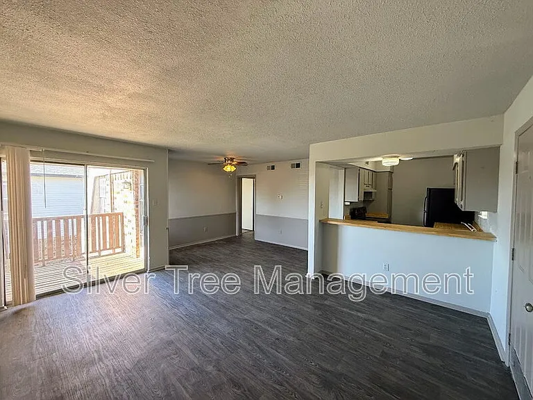 4820 Wellesley Ave #A — Photo 15