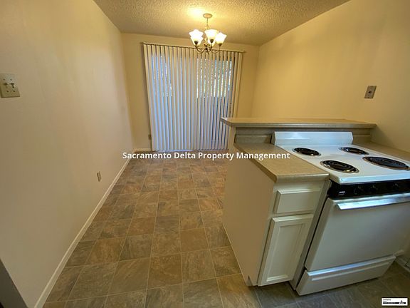 3rd image of 2021 17th St