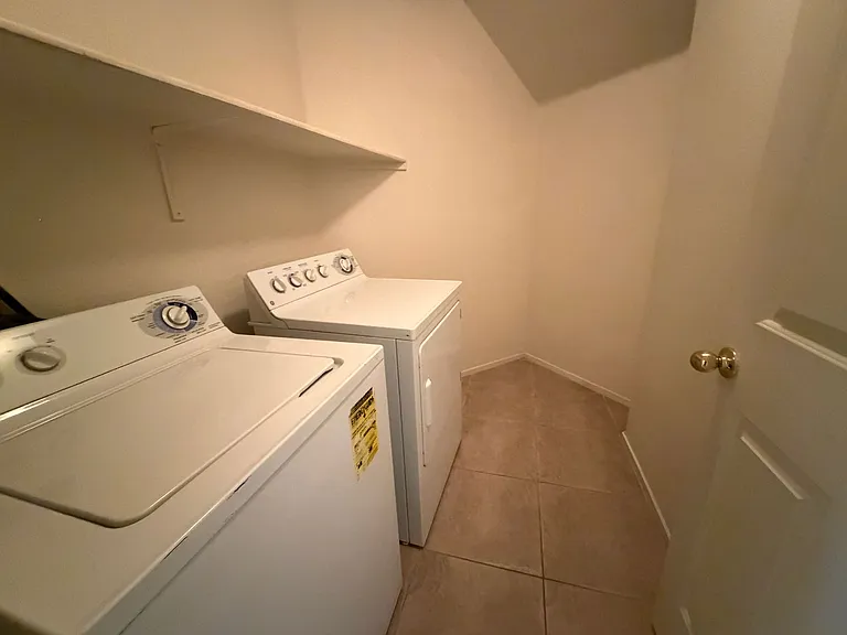 6420 Casamar St — Photo 50