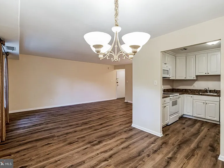 4000 Gypsy Ln #506 — Photo 11
