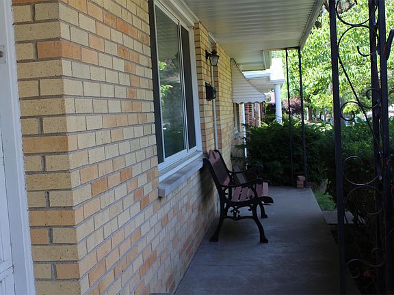 4th image of 1960 Mashie Dr