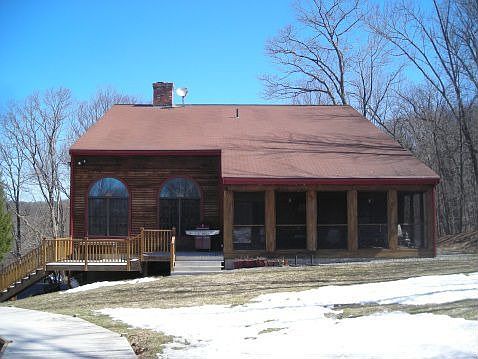 1st image of 370 Willow Ave