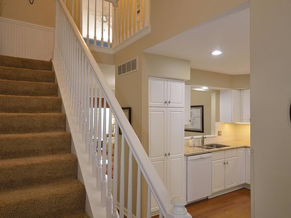 3rd image of 5010 Bristol Ct