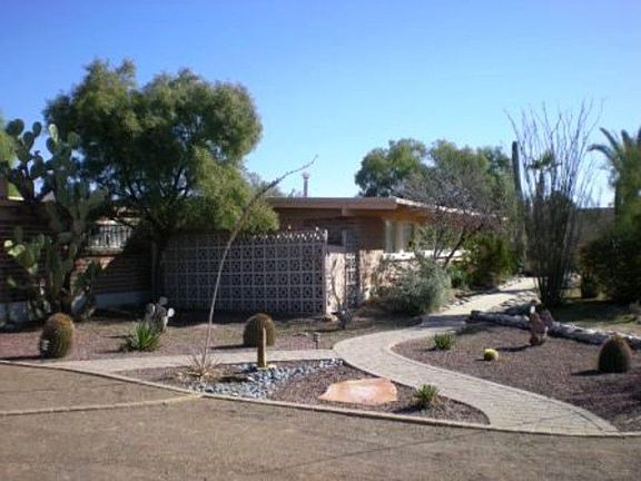 2nd image of 6010 N Canyon Dr