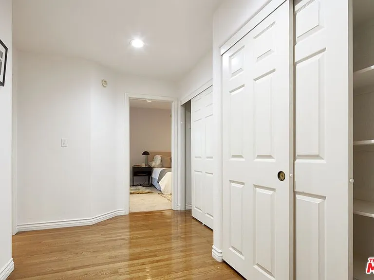 3460 S Centinela Ave — Photo 12