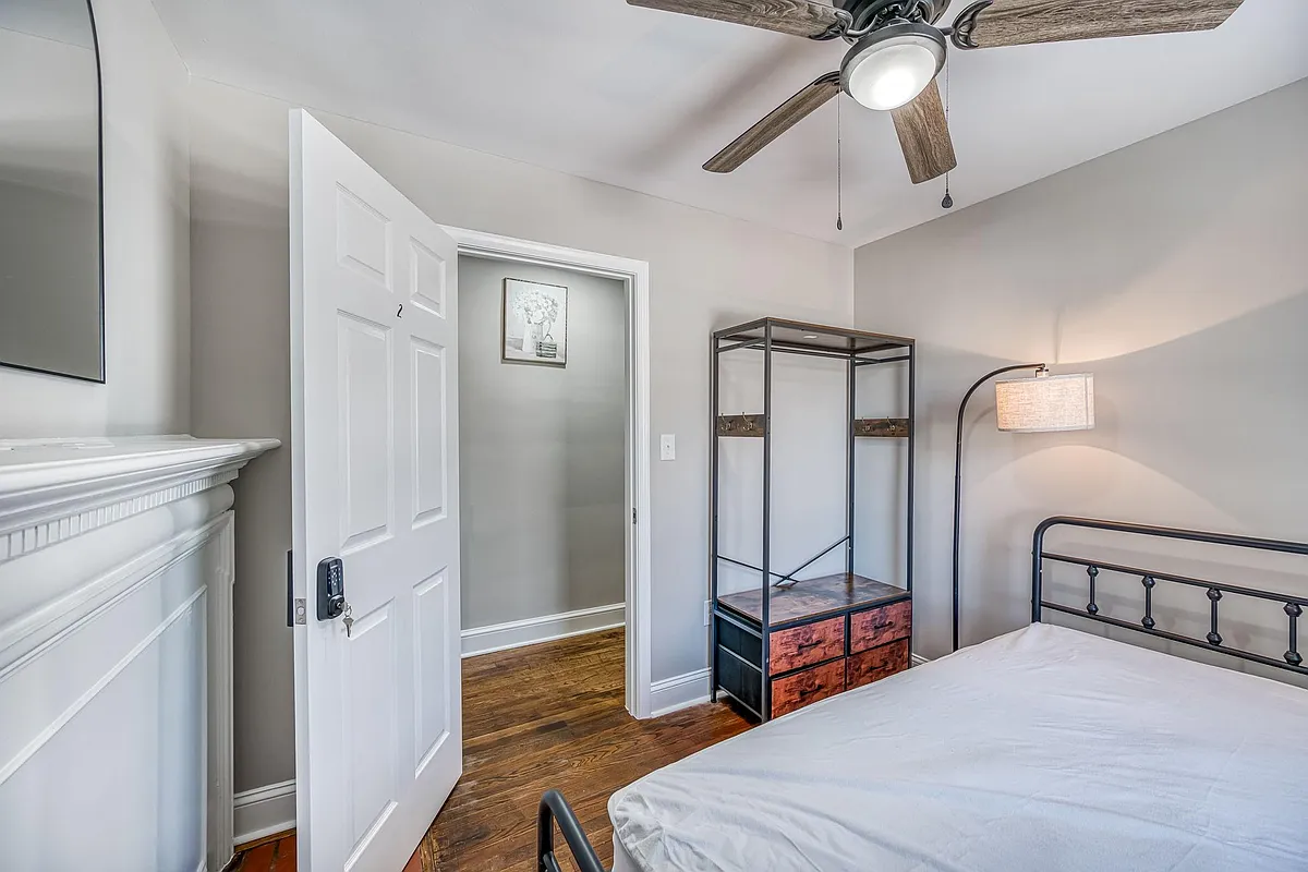 Bedroom 2 - Talbert Dr