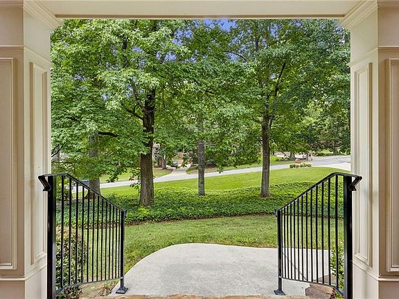 3rd image of 4791 Layfield Dr