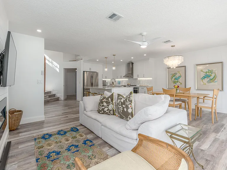 1221 Ocean Dunes Cir — Photo 7
