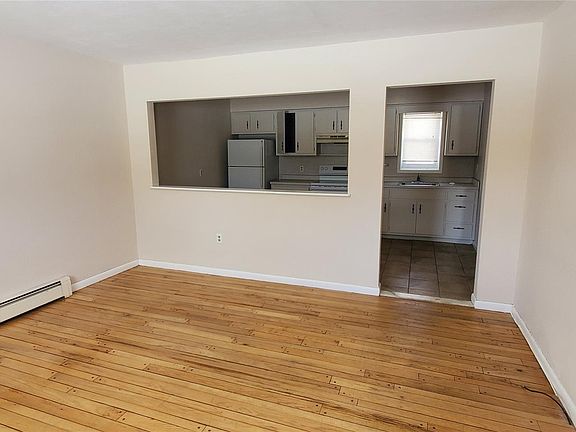 2nd image of 635 South St #7