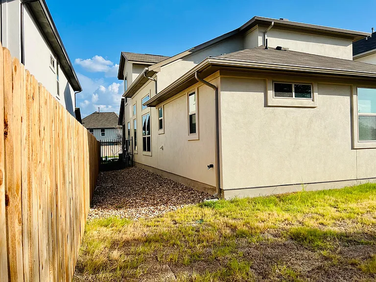 512 Turkey Creek Cv — Photo 13