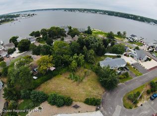 33 Cove Dr, Bayville, NJ 08721