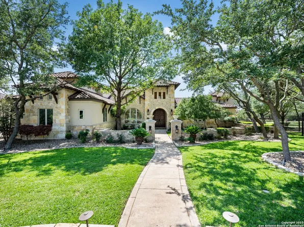 15 MONTIVILLERS, San Antonio, TX 78257