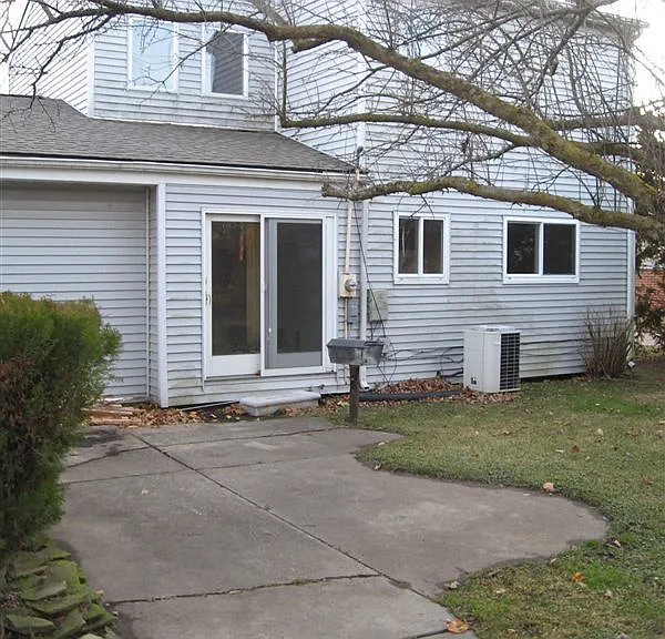 2863 Marshall St #2863 — Photo 2