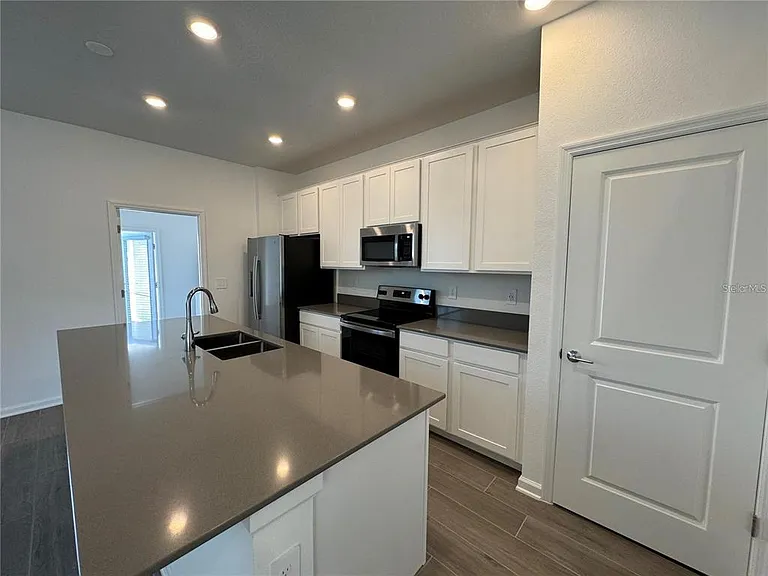 8115 Sayings Dr — Photo 7