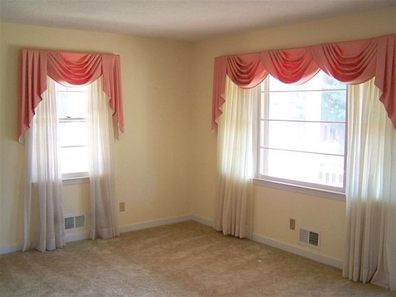 4th image of 113 Anita Dr