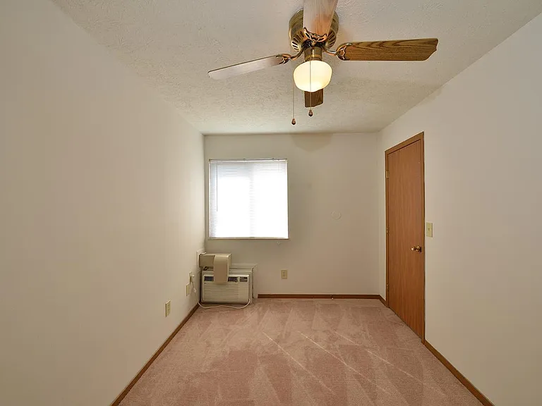 Timbercreek Apts — Photo 26