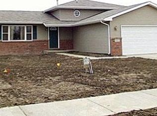 1117 Delaware St, Hobart, IN 46342