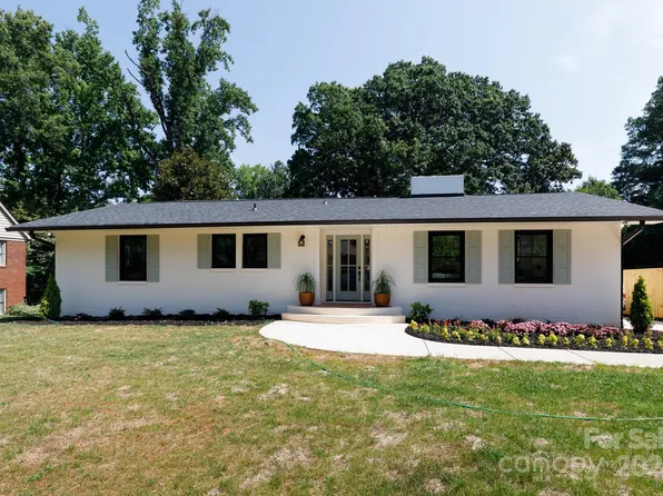 601 Ebb Pl, Charlotte, NC 28210