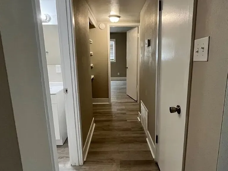185 Oakhaven Ave — Photo 3