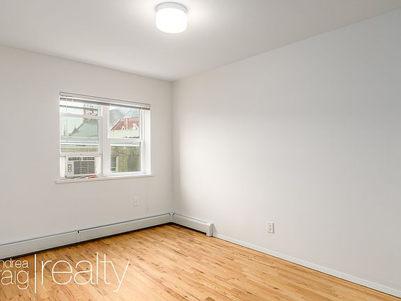 4th image of 156 President St #3