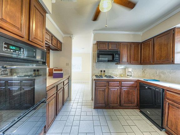 5th image of 20407 Landshire Dr
