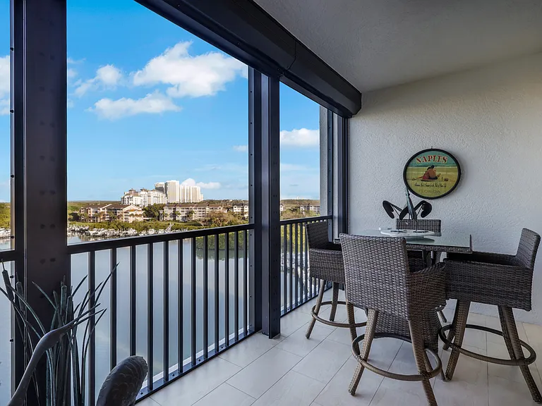 420 Cove Tower Dr #802 — Photo 17