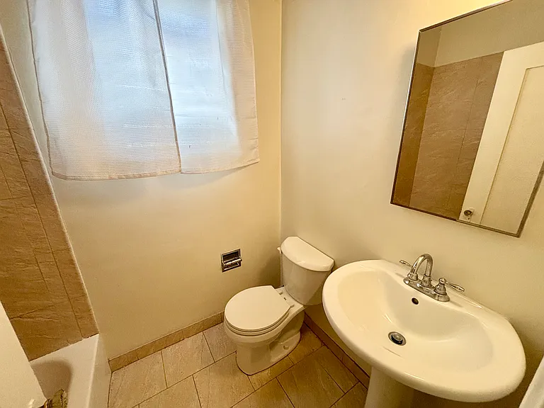 169 N La Peer Dr #105 — Photo 8