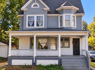 1886 Chapman Ave, East Cleveland, OH 44112