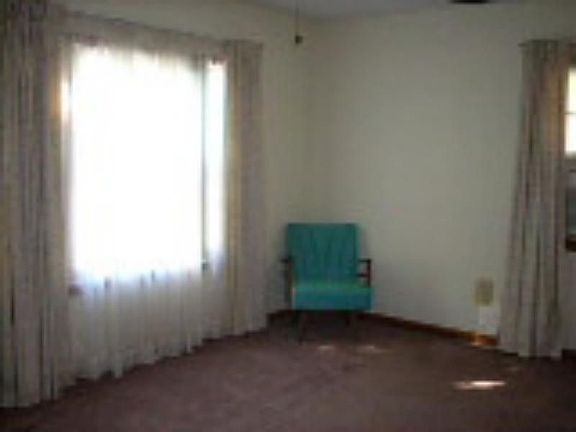 3rd image of 137 Pring Dr