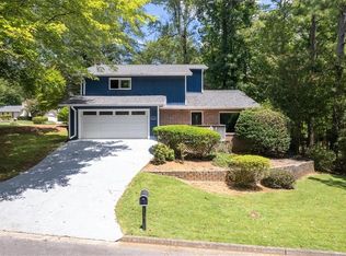 130 Sweetwood Way, Roswell, GA 30076