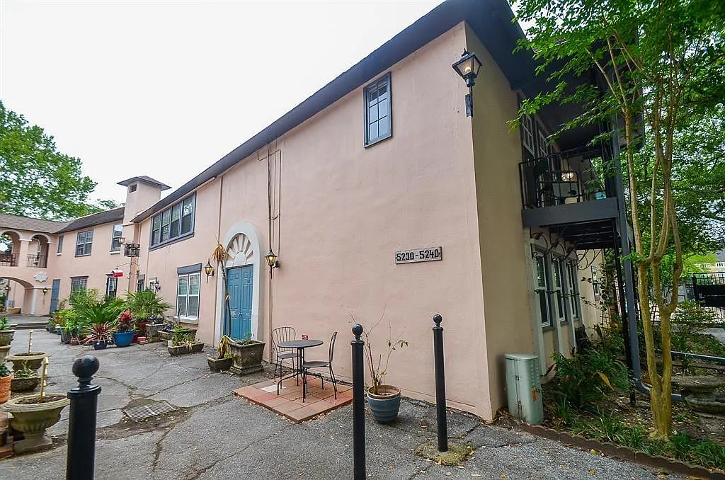 1 bed, 1.0 bath, 744 sqft, $1,150 — Photo 3