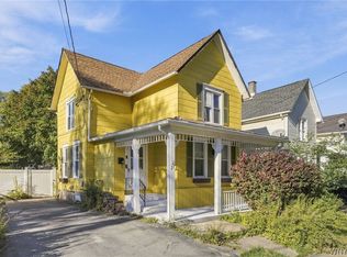 27 Irving St, Lockport, NY 14094