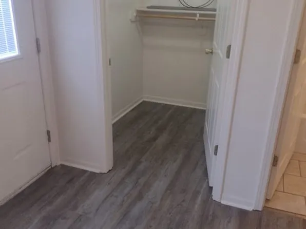 203 W Atkison Ave #E, Butler, MO 64730