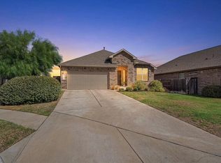 102 Patrick Herndon Dr, Bastrop, TX 78602